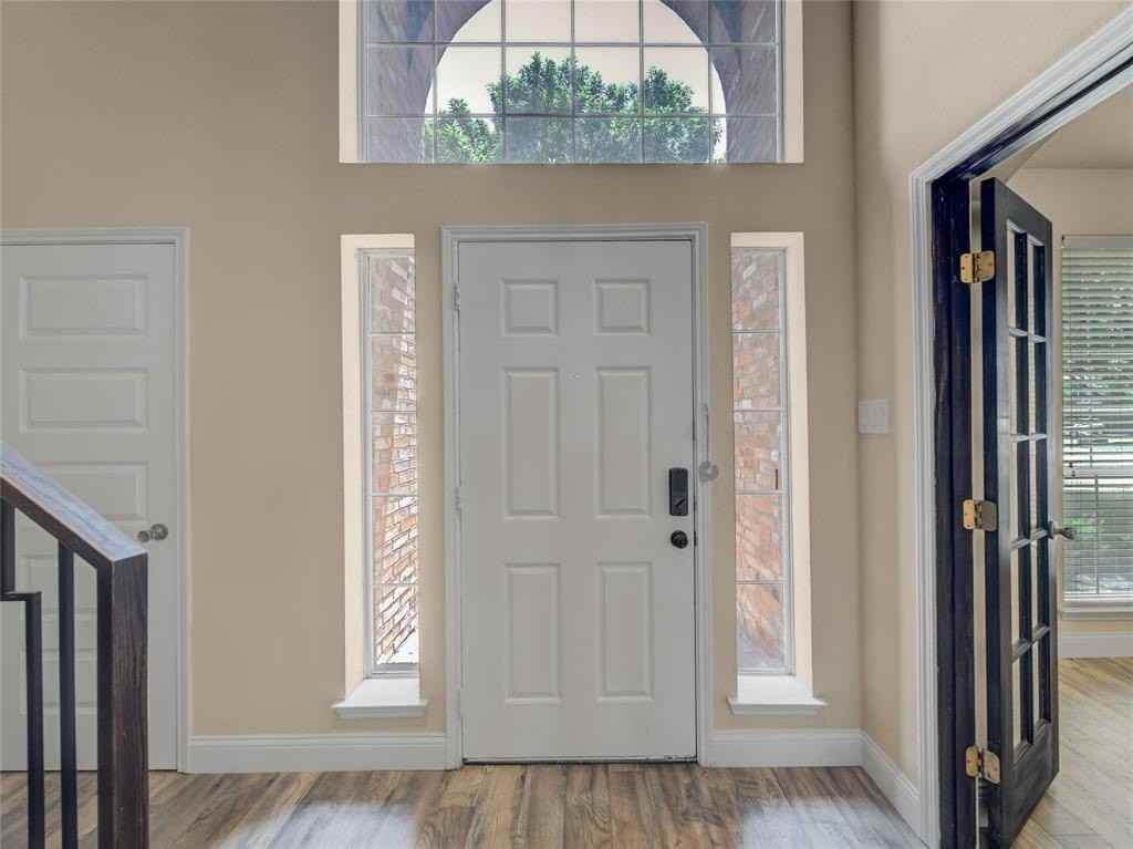 1034 Pelican Dr - Photo 3 of 37