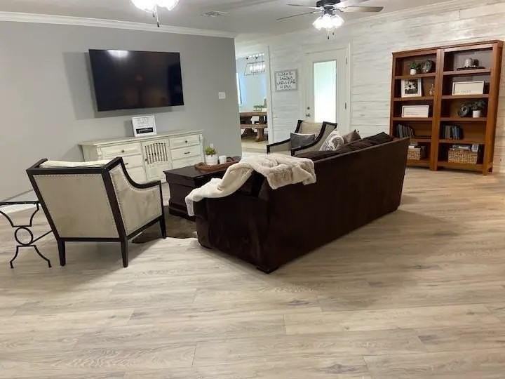 1402 Posey Brewer Rd - Photo 4 of 21