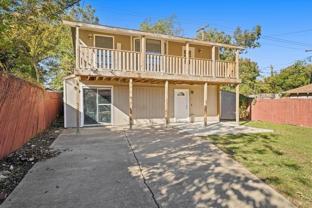929 S Rosemont Ave #927 - Photo 1 of 1