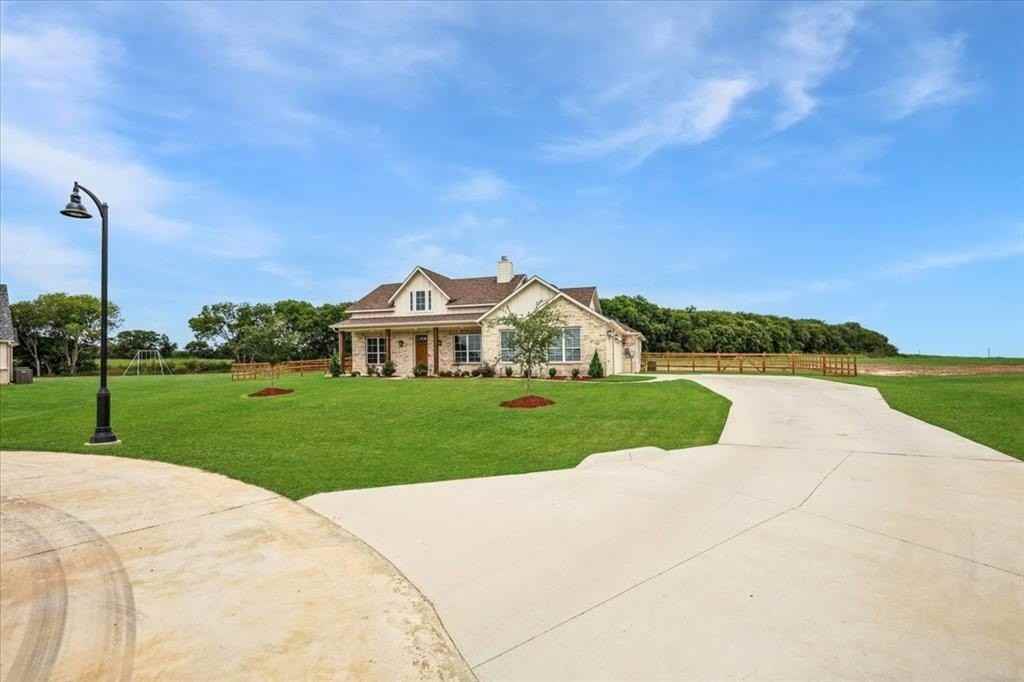 238 Regier Court - Photo 5 of 34