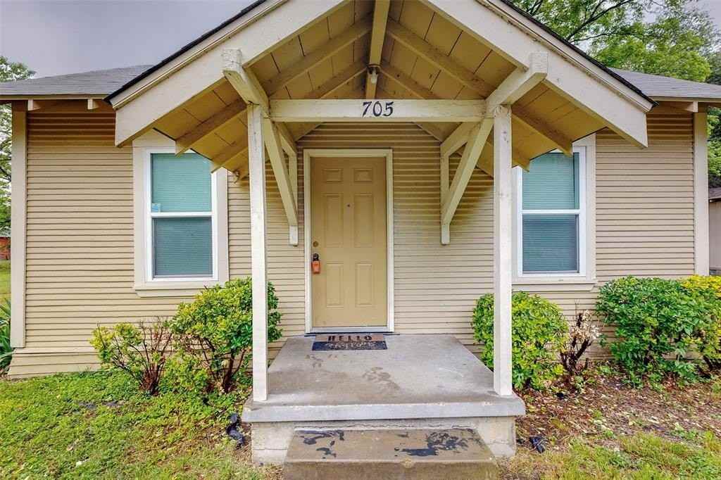 705 Madison St - Photo 3 of 26