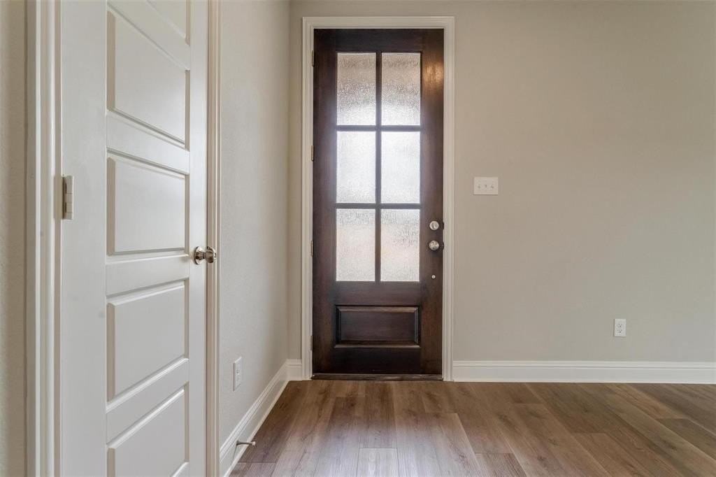 1582 Homeplace Cir - Photo 4 of 33