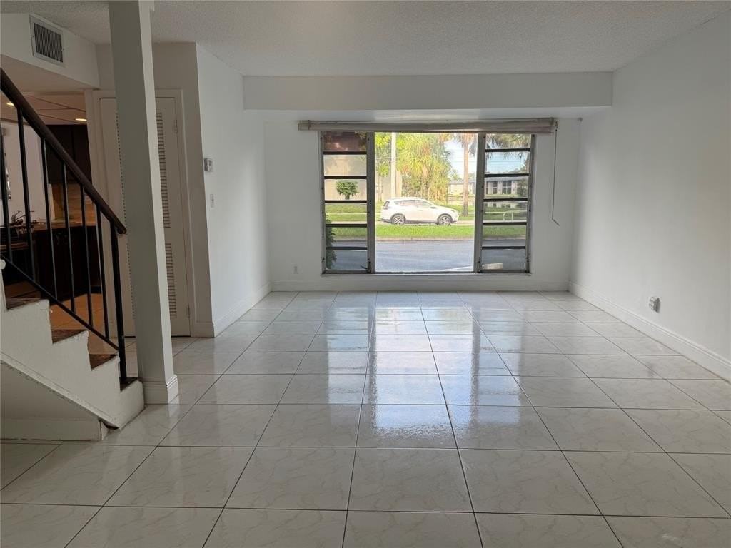 8031 Lagos De Campo Blvd #L3 - Photo 5 of 26