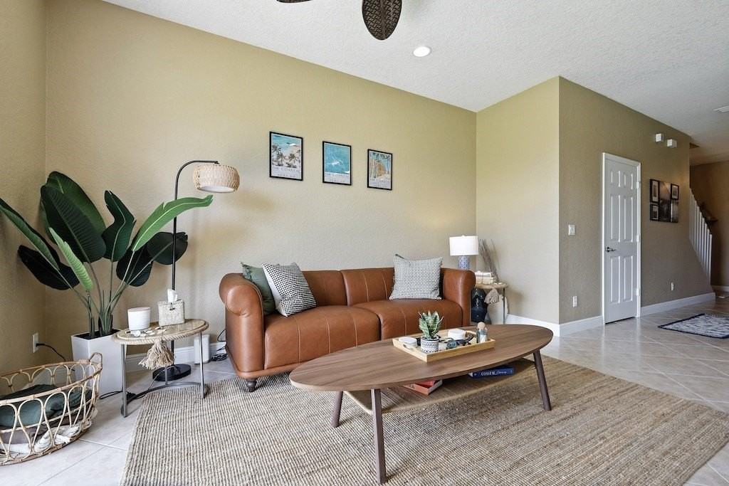 263 Provence Pl - Photo 3 of 33