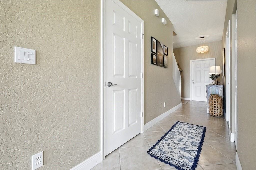 263 Provence Pl - Photo 5 of 33