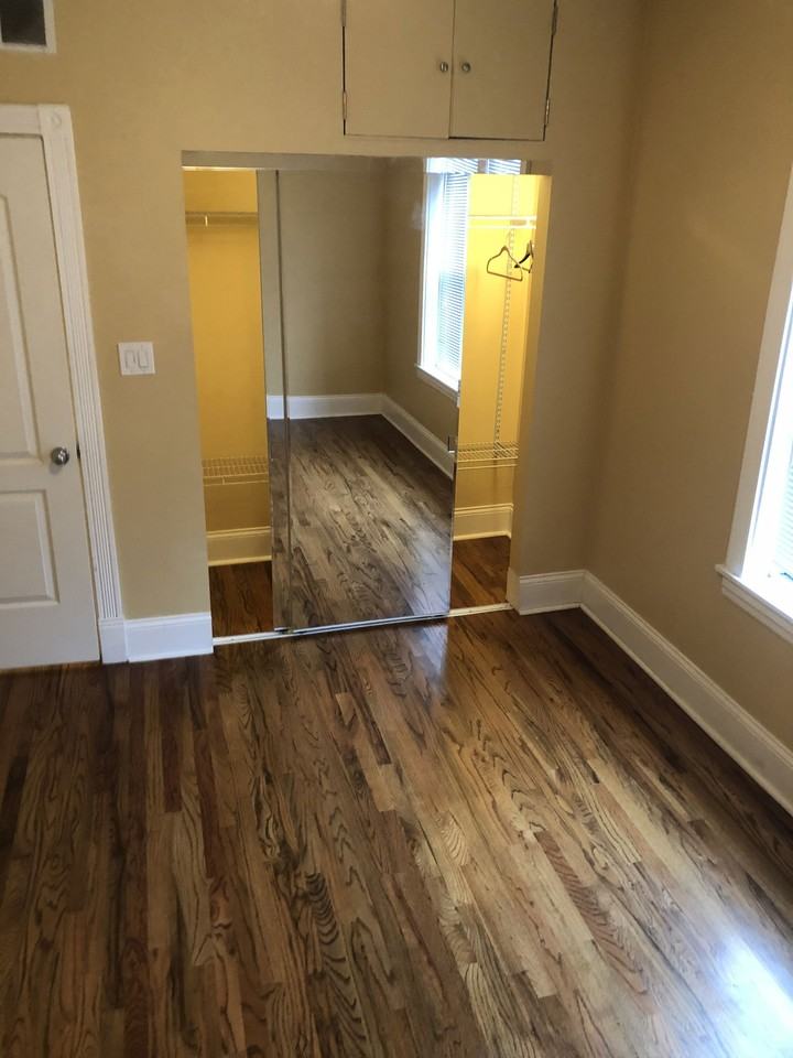 2838 North Francisco Avenue #2B - Photo 4 of 8