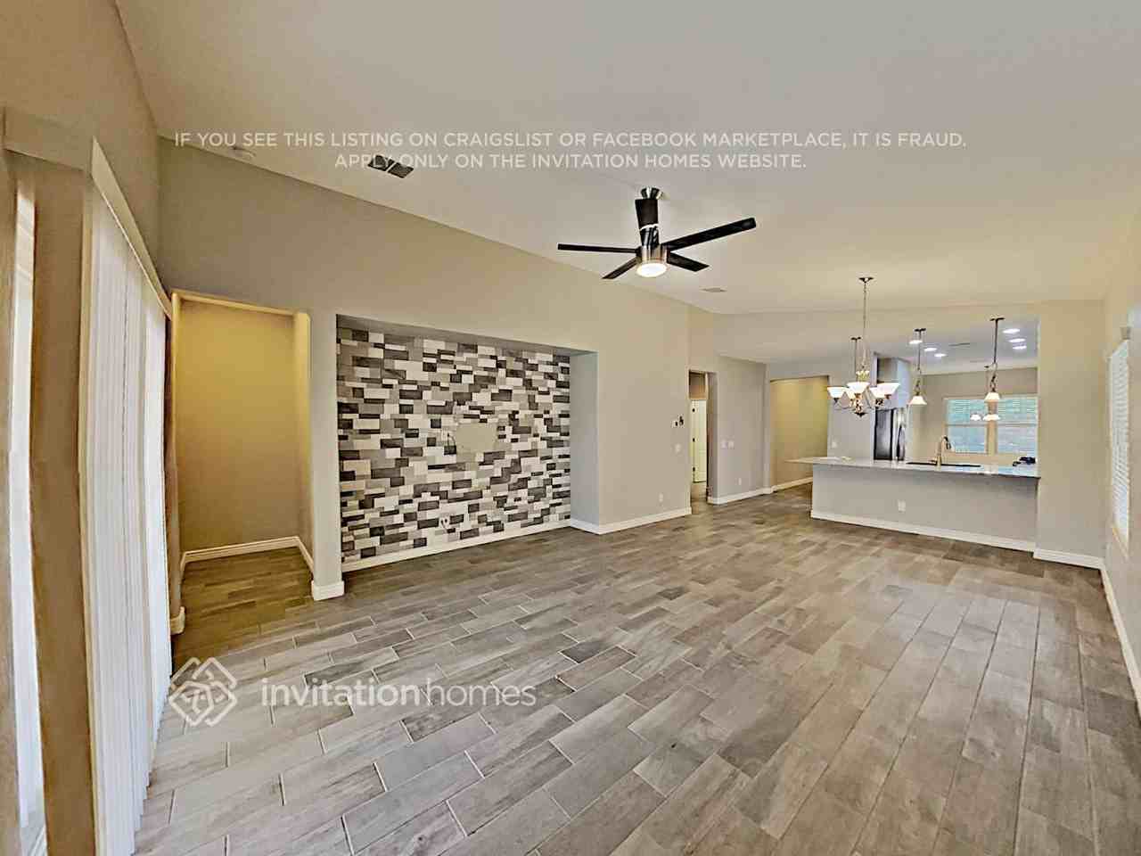 2653 E Gillcrest Rd - Photo 3 of 17