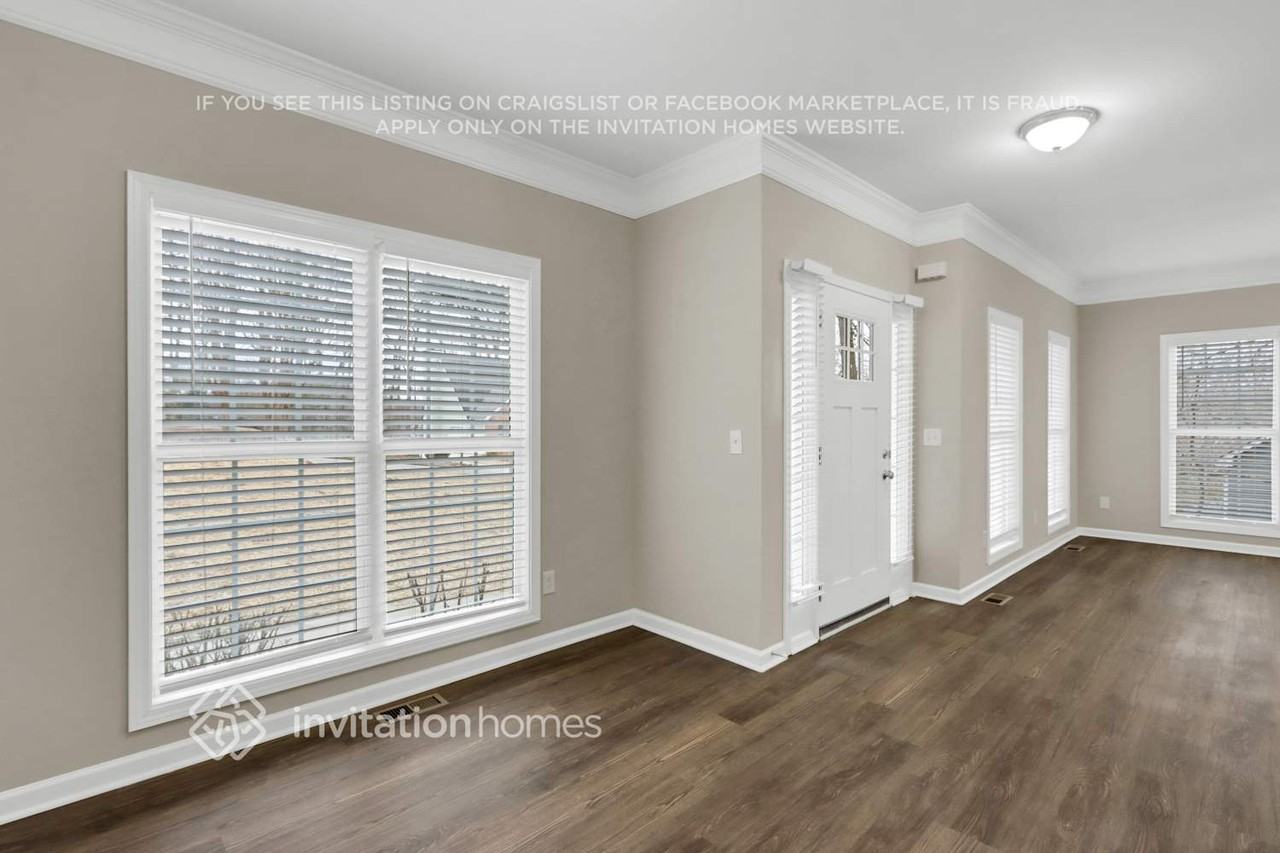 3055 Heather Stone Way - Photo 2 of 24