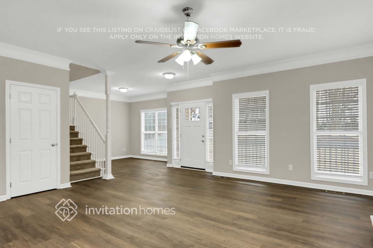 3055 Heather Stone Way - Photo 5 of 24