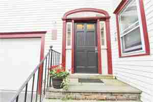 featured image of 31 Franklin St #2