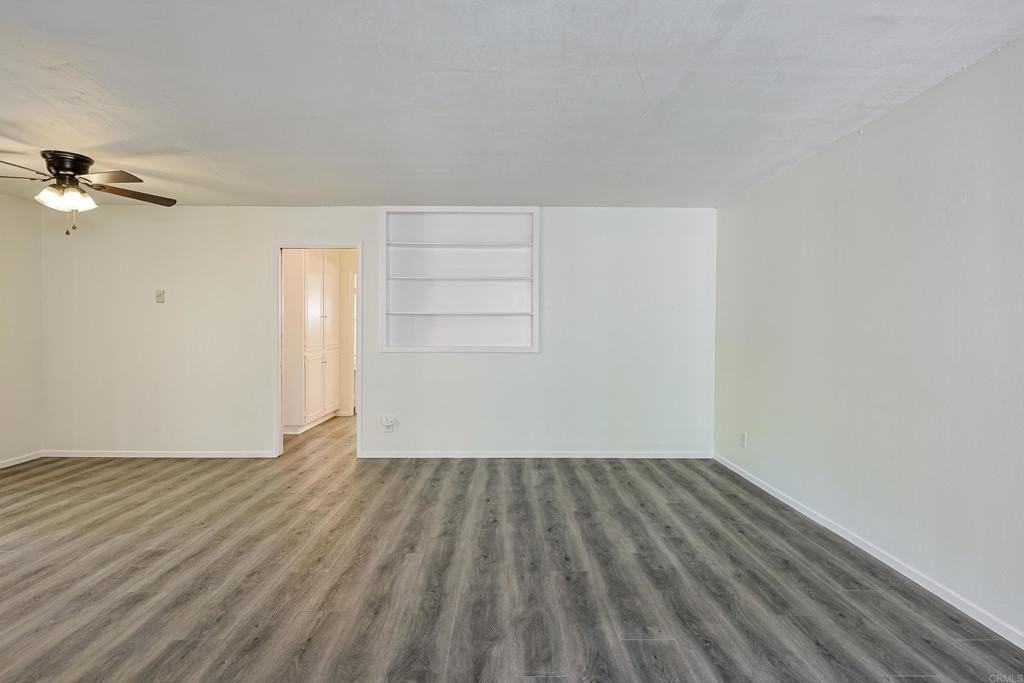 4800 Williamsburg Ln - Photo 4 of 25