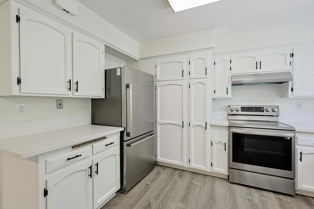 4800 Williamsburg Ln - Photo 7 of 25