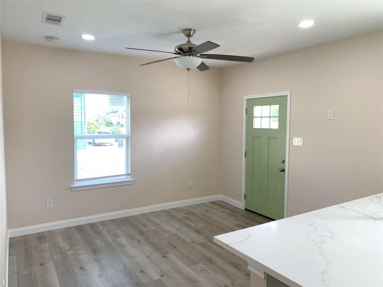 5127 Avenue L ##2 - Photo 3 of 19