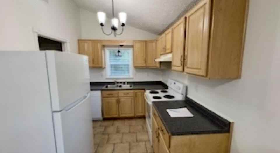 1303 Kenton St - Photo 4 of 4