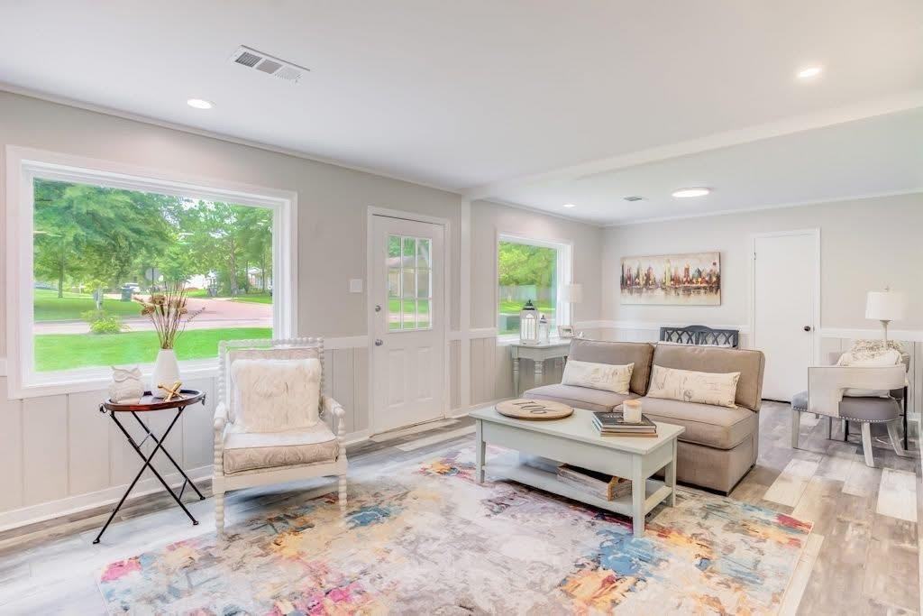 491 Ginny Ln - Photo 6 of 12