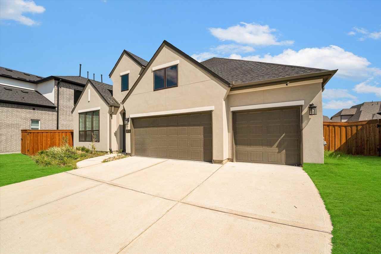 20710 Via Giulia Ct - Photo 3 of 46