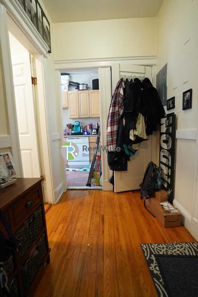 1844 Commonwealth Ave #15 - Photo 7 of 16