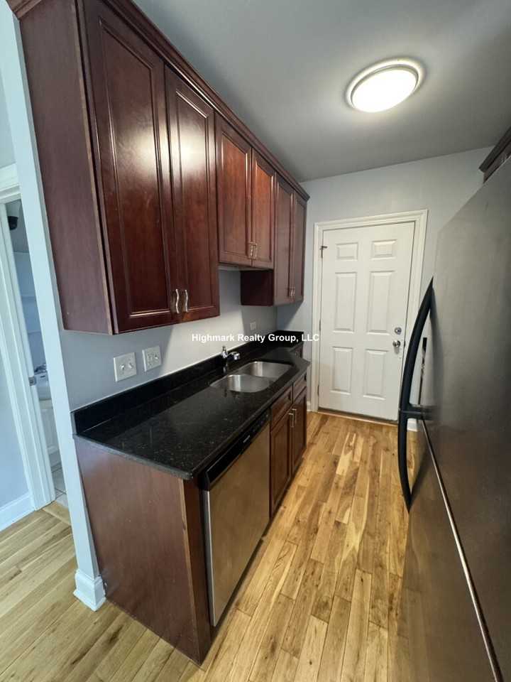 2900 N Kolmar Ave #3A - Photo 3 of 8