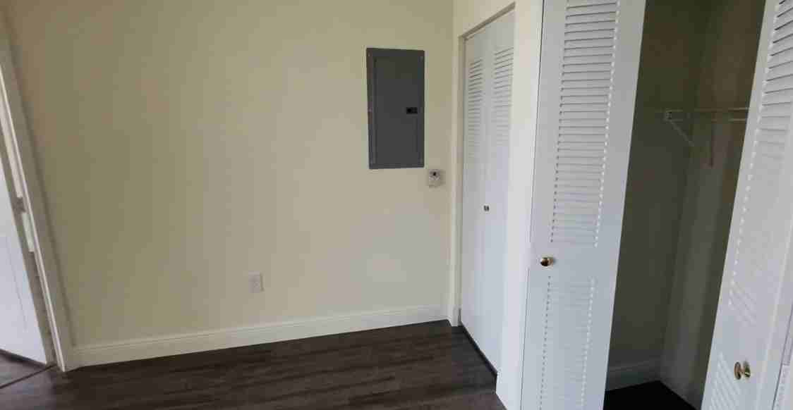 10229 Sw 12th St #409 - Photo 7 of 10