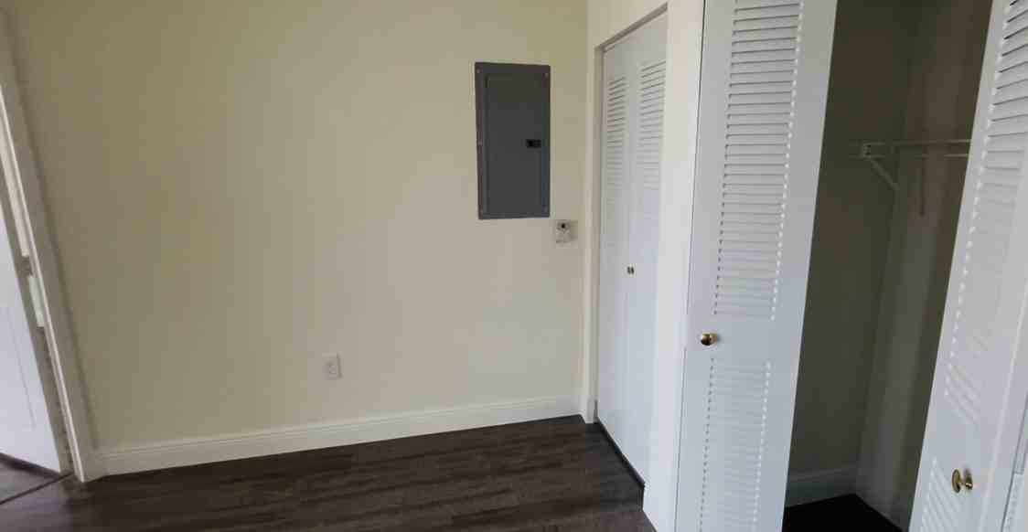 1140 Sw 103rd Ave #201 - Photo 7 of 10