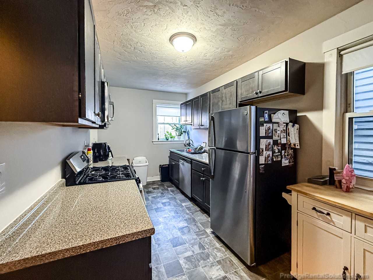 Cypress St #6 - Photo 2 of 10