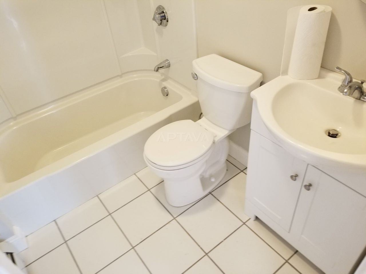 1279 Massachusetts Ave #3 - Photo 6 of 8