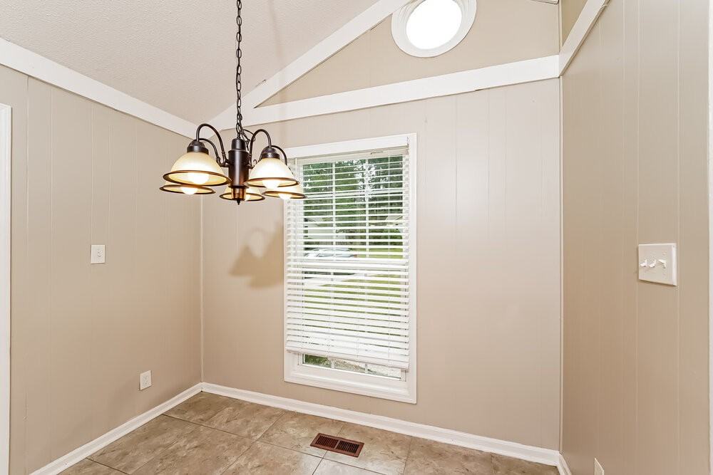 2538 Martin Cir - Photo 5 of 16