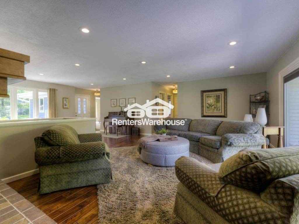 9532 Yosemite Rd - Photo 3 of 24