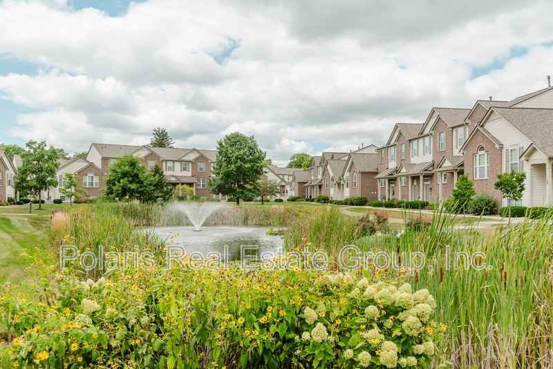 8343 Clayhurst Dr - Photo 3 of 31