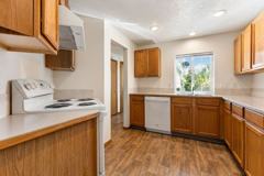 3947 Se 24th Ter - Photo 1 of 1