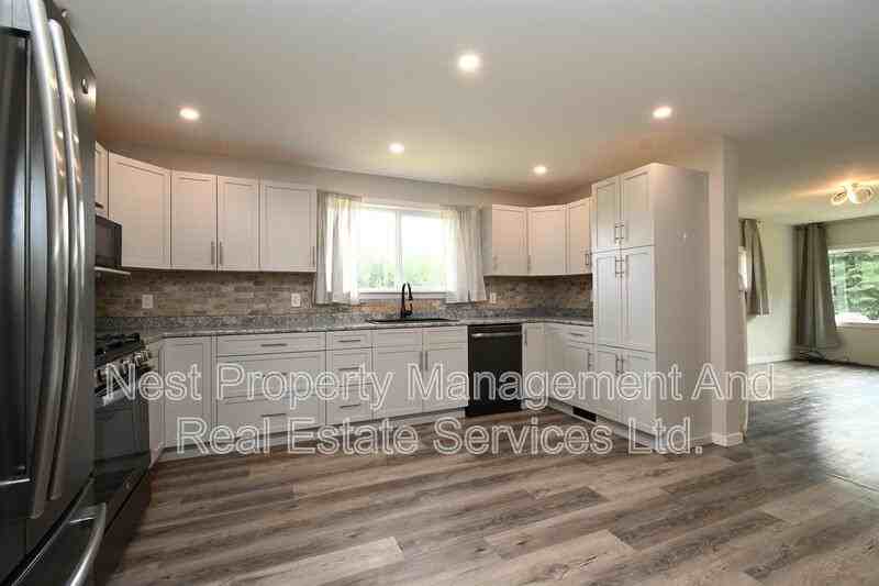 24420 Hart Hwy - Photo 2 of 14