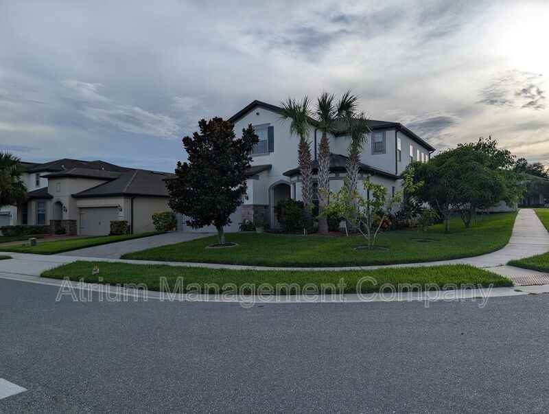 1381 Patterson Ter - Photo 2 of 30