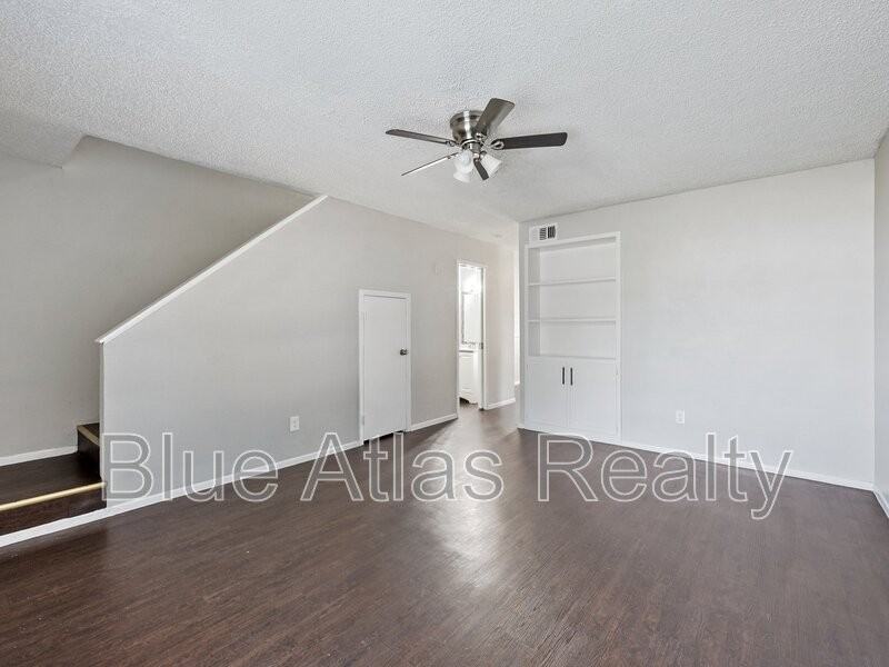 1908 Nolen Ct #B - Photo 2 of 15