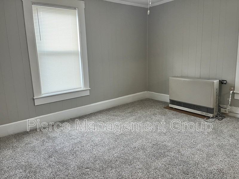 308 Bartlett St #3 - Photo 4 of 8