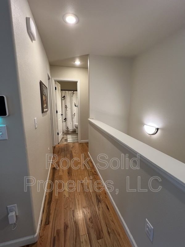 409 Apricot St - Photo 7 of 22