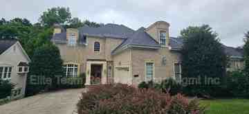 featured image of 6926 Linkside Court