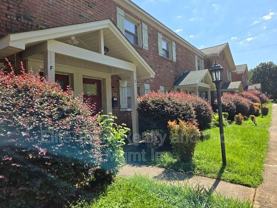 1207 Green Oaks Ln #E - Photo 1 of 1