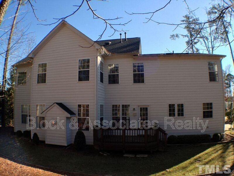 202 Sterling Ridge Way - Photo 2 of 24