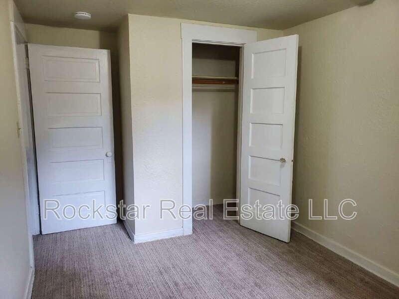 814 S Lincoln St - Photo 5 of 12