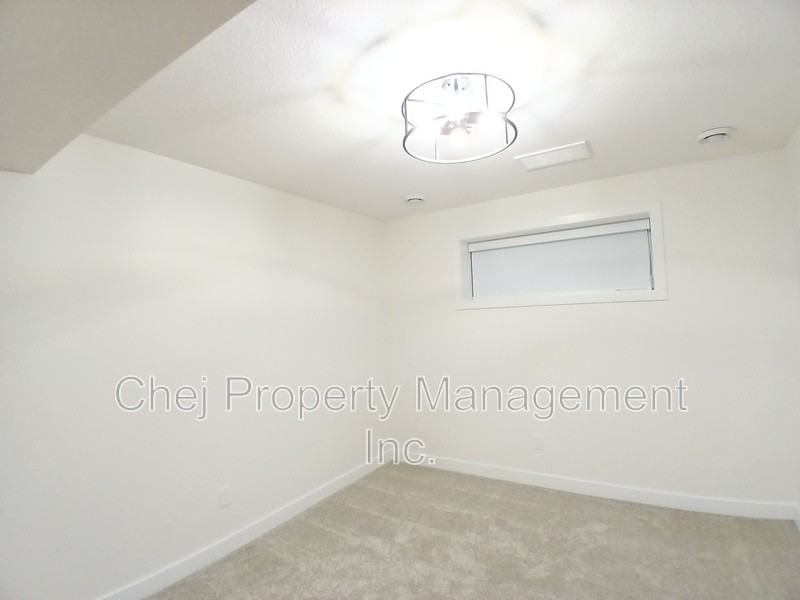 5114 Kinney Way Sw - Photo 4 of 14