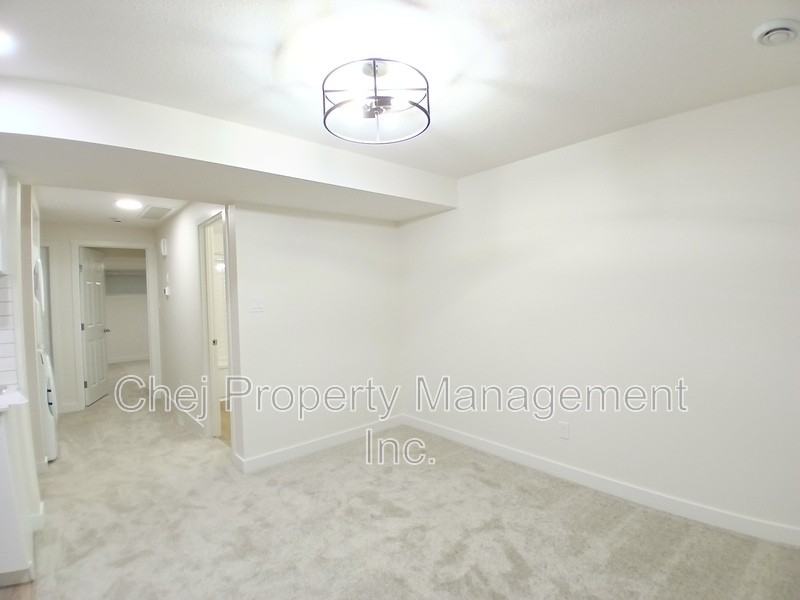 5114 Kinney Way Sw - Photo 5 of 14