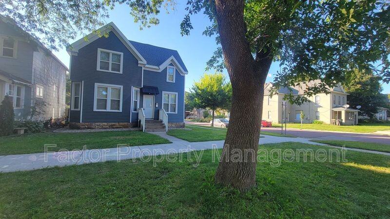 730 N Broad St - Photo 2 of 19