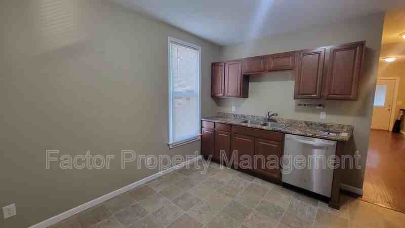 730 N Broad St - Photo 6 of 19