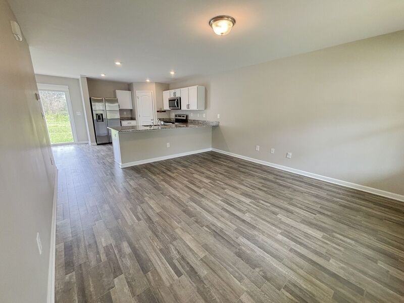 1542 Catskill Way - Photo 2 of 14