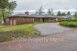 featured image of 207 Westcott Ave