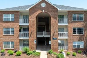 featured image of 1611 Kenmore Dr