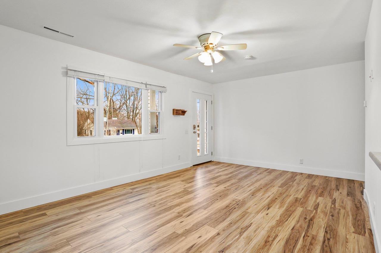 1908 Danbury St - Photo 2 of 21