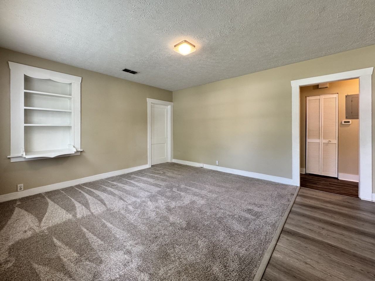 1704 15th Ave - Photo 2 of 14