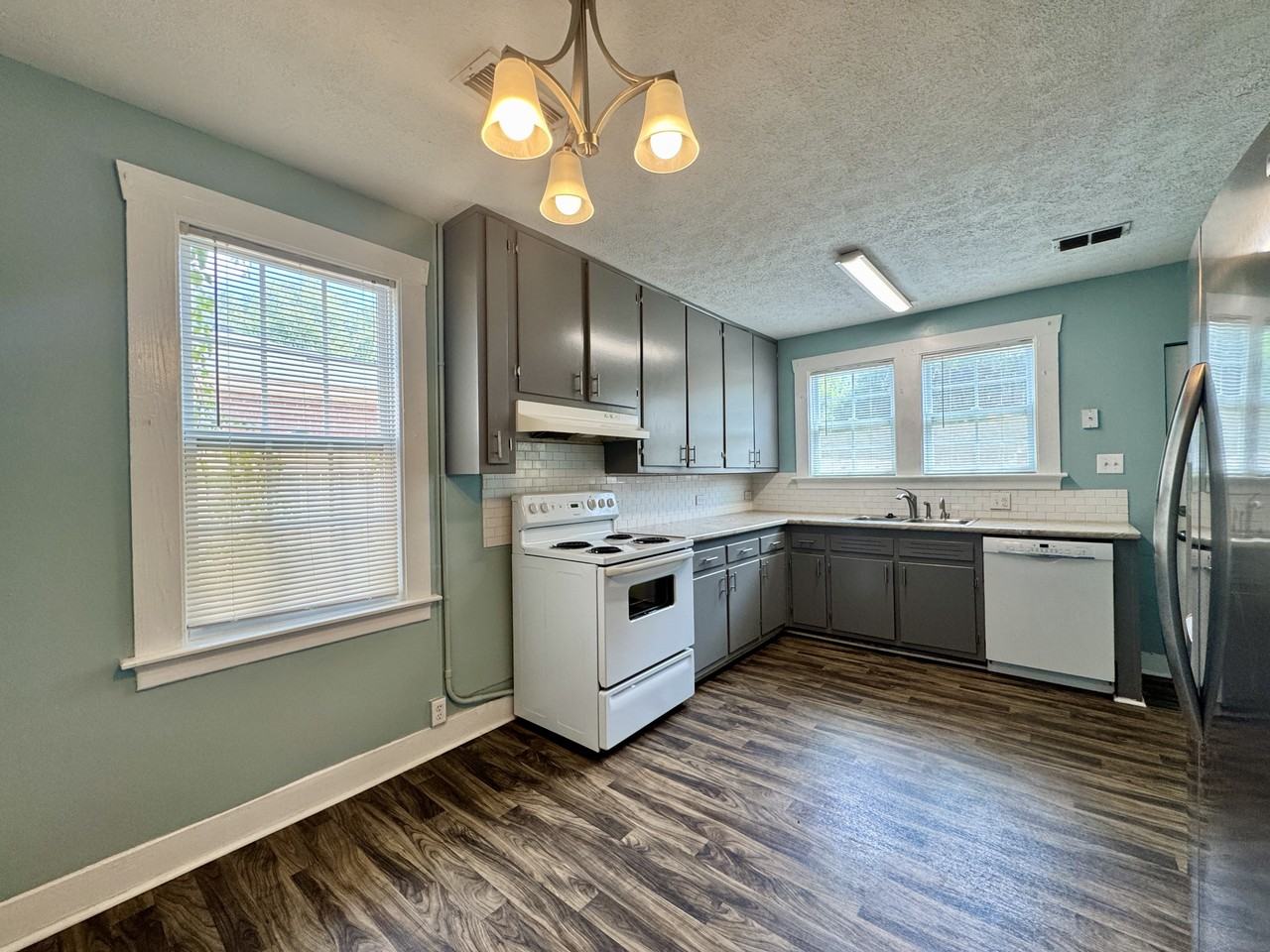1704 15th Ave - Photo 6 of 14