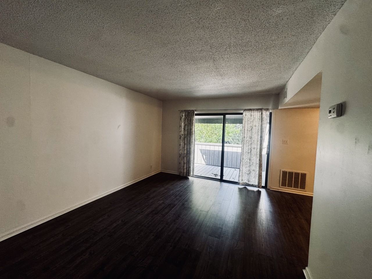 10301 N Kings Hwy #15-8 - Photo 3 of 26